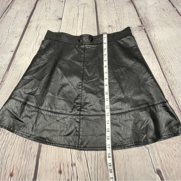 REWASH black faux vegan leather A-line mini skirt, size M - Picture 9 of 10